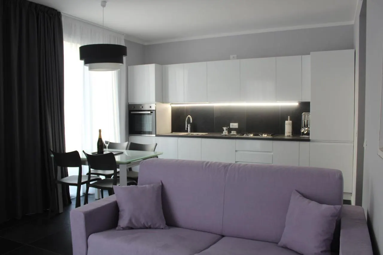 Abelia 4 Apartment Pietra Ligure Italy