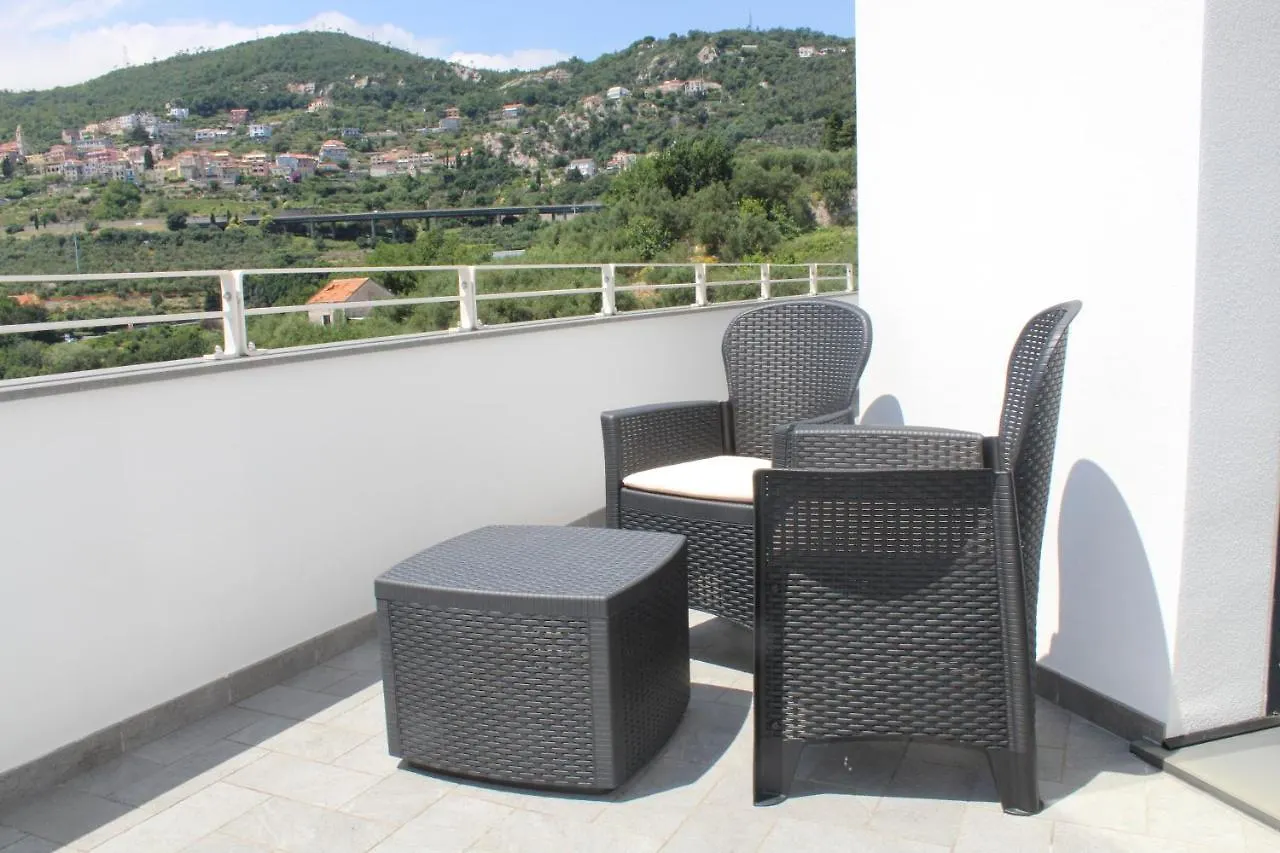 Abelia 4 Apartment Pietra Ligure 0*,